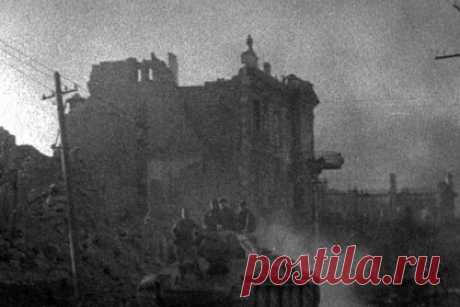 В России рассекретили документы по Крымской операции 1944 года. Минобороны РФ запустило мультимедийный историко-познавательный раздел «Победное дыхание крымской весны 44-го». Публикация документов о боях за освобождение полуострова направлена на прославление подвигов героев Отечества, охрану и защиту исторической правды, отметили в ведомстве.
