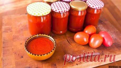 Домашний томатный соус-кетчуп на зиму.

Супер подборка на любой вкус!

 Пряный.

Ингредиенты:
6,5 кг помидоров, 
10 г чеснока, 
300 г лука, 
450 г сахара, 
100 г соли, 
ч. л. корицы, 
ч. л. горчицы, 
6 шт. гвоздичек, 
6 шт. перца горошком, 
6 шт. душистого перца горошком, 
40 мл 70% уксуса или 350 мл 9%.

Приготовление:
Помидоры надрезать крест-накрест, пробланшировать в кипятке, затем опустить в ледяную воду и снять кожицу. Можно очистить от семян, если они кому-то не нра...