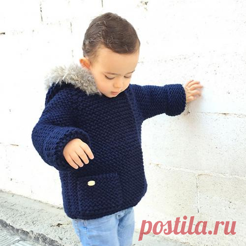 Пальто для ребенка платочным узором