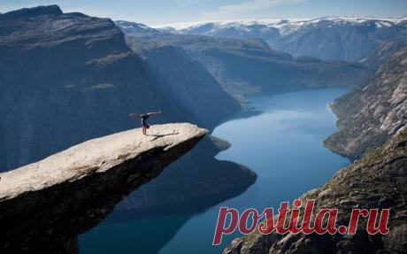 Хочу - путь к радости. Надо - путь в могилу | Путь Надо и Путь Хочу. Два пути в нашей жизни, но один путь дает нам все (жизнь, энергию, радость, интерес), а другой превращает нас в зомби. По какому пути идете вы?