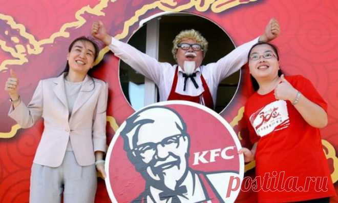 KFC подал в суд на китайские компании за распространение слухов о шестикрылых курицах-мутантах