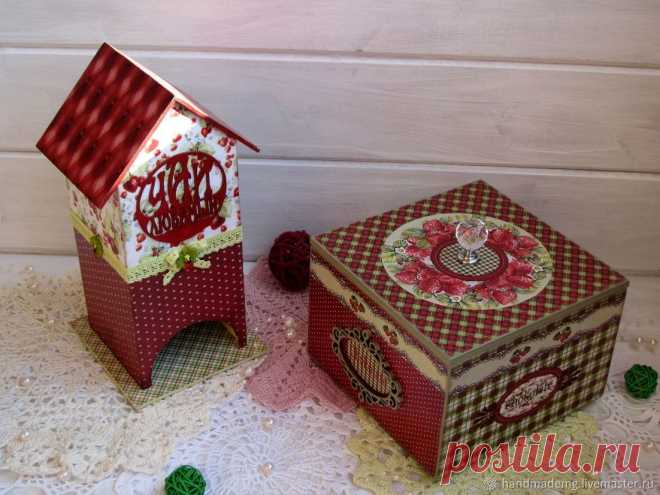 Чайный набор. Сладкая клубника купить в интернет-магазине Ярмарка Мастеров по цене 3100 ₽ – I9XP7RU | Домики, Москва - доставка по России Чайный набор. Сладкая клубника. в интернет-магазине на Ярмарке Мастеров. Чайный набор. Сладкая клубника.
В набор входит домик для чайных пакетиков и конфетница. Этот набор для чайной церемонии, не только функциональная и удобная вещь, но и настоящее украшение Вашей кухни. Он станет замечательным и оригинальным подарком на любой праздник.