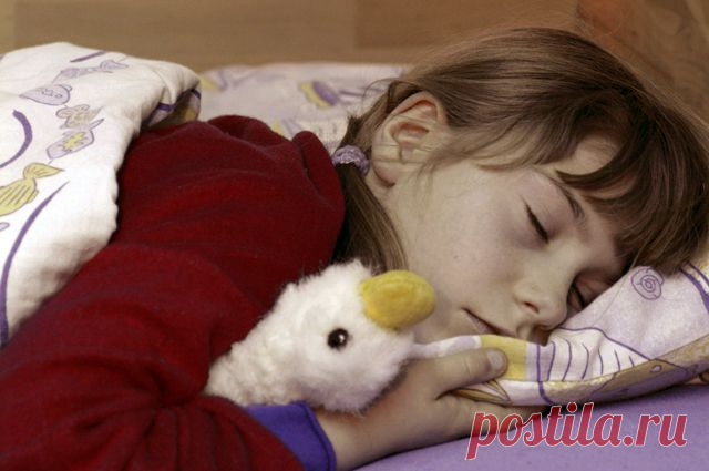 РАБОТА ПОДСОЗНАНИЯ: как СНЫ помогают решать проблемы и выявлять болезни Закончились Святки, когда, как уверяют предания, снятся вещие сны. Но учёные считают, что сон, достоверно предсказывающий будущее, можно увидеть в любое время.