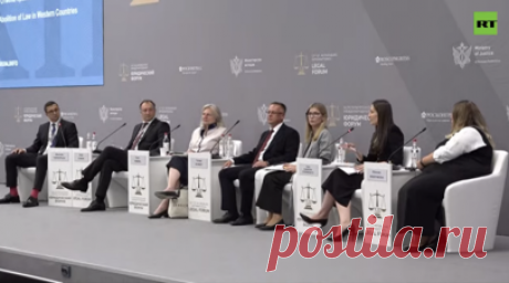 RT и Ruptly проводят сессию «Отмена права в западных странах» на ПМЮФ-2024. Телеканал RT и видеоагентство Ruptly в рамках Петербургского международного юридического форума проводят собственную сессию «Отмена права в западных странах». В дискуссии примут участие экс-министр иностранных дел Австрии Карин Кнайсль, диссидент и бывший польский судья Томаш Шмидт, зампред Госдумы, заслуженный юрист РФ Ирина Яровая, депутат парламента Молдавии Денис Уланов и другие спикеры. RT ведёт прямую трансляцию.…