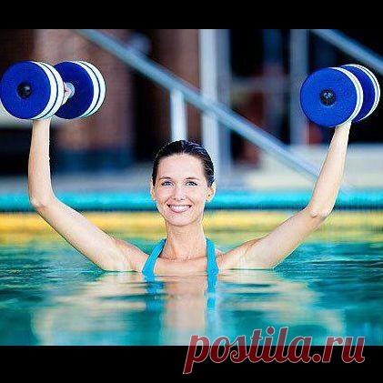 Аквааэробика: польза, вред, упражнения / Все для женщины