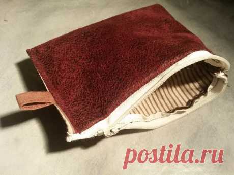 Handmade smartphone zipped pocket

www.alittlemarket/boutique/perlime.com