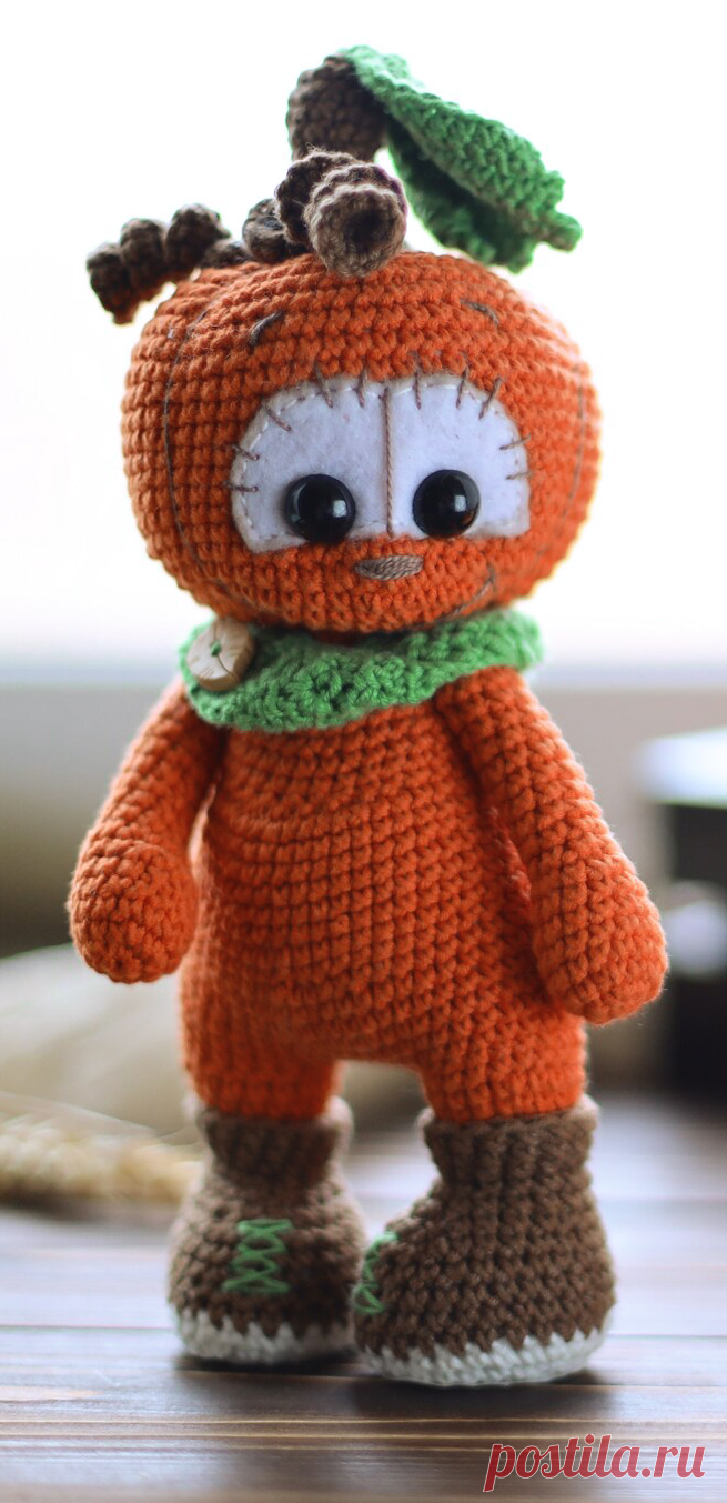 PDF Тыковкин крючком. FREE crochet pattern; Аmigurumi vegetable patterns. Амигуруми схемы и описания на русском. Вязаные игрушки и поделки своими руками #amimore - тыква, овощ, хеллоуин, кукла.