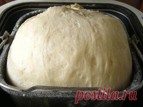 НЕСТАРЕЮЩЕЕ ТЕСТО. Подборка из 6 интересных рецептов.
1.) ФРАНЦУЗСКОЕ ТЕСТО
500г муки
50г прессованных дрожжей (отечественного производства)
45-75г сахара
200г маргарина
250г молока
Замесить мягкое тесто, накрыть пленкой и оставить отдохнуть на 20 минут. После этого разделать на пирожки или пироги, дать расстойку и печь 20 мин при 180С.
Сразу после замеса тесто можно положить в холодильник. Он