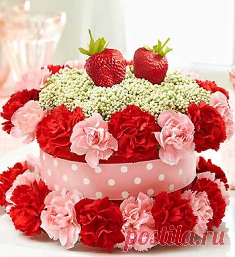 Fresh Flower Cake™ Strawberry Shortcake
