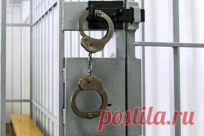 Россиянин убил возлюбленную после публикации совместного селфи. В Екатеринбурге суд приговорил к семи годам колонии Эдуарда Третьякова, который опубликовал совместное селфи с возлюбленной, а спустя несколько минут убил ее. В ходе следствия он уверял, что зарезал девушку в состоянии аффекта, однако психолого-психиатрическая экспертиза опровергла его слова.
