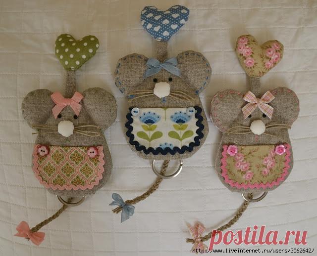 "команда" из мышей - брелки