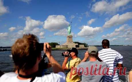 Губернатор штата Нью-Йорк согласился платить, чтобы вновь открыть Статую Свободы для туристов | Туризм