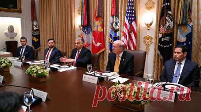 Трамп: Венгрии трудно получать нефть другими путями, кроме как из России. Президент США Дональд Трамп признал, что Венгрии трудно получать нефть другими путями, кроме как из России. Читать далее