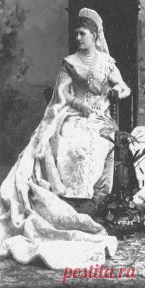Великая княгиня Александра Георгиевна.