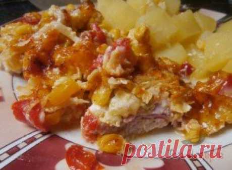 Gärtner-Schnitzel - Kochen und Rezepte ZUTATENFür das Fleisch:600 gSchweine-SchinkenschnitzelSalzPfeffer, gemahlenGrillgewürzÖlSchinkenGemüse:1kleine Zwiebel1kleiner Porree100 gMais2Eier1rote Paprikaschote1gelbe PaprikaschotePfefferAußerdem:100 gKäse, gerieben250 mlSchlagsahne1 TLGrillgewürz3KnoblauchzehenPaprikapulver ZUBEREITUNG Die Schweine-Schinkenschnitzel von beiden Seiten klopfen, salzen, pfeffern und mit Grillgewürz würzen. Die Fleischscheiben in eine mit Öl gefett...