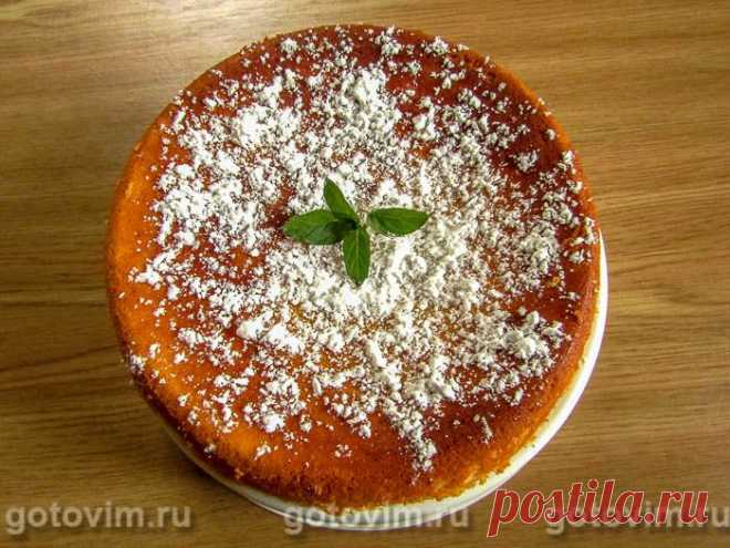 Лимонный бисквит в мультиварке. Рецепт с фото Появилось много прекрасной техники, которая облегчает работу на кухне. Многофункциональные мультиварки как раз из их числа. В них можно не только готовить каши и супы, но и печь. Предлагаем опробовать рецепт лимонного бисквита в мультиварке, который, впрочем, можно испечь и в духовке.

