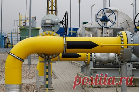 В Греции предложили поставлять Украине газ вместо России. Премьер-министр Греции Кириакос Мицотакис заявил о возможности страны поставлять газ на Украину вместо России. На пресс-конференции в Александруполисе политик отметил, что что город-порт может стать крупным энергетическим хабом. Ранее он также пообещал помочь Европе обрести независимость от российского газа.