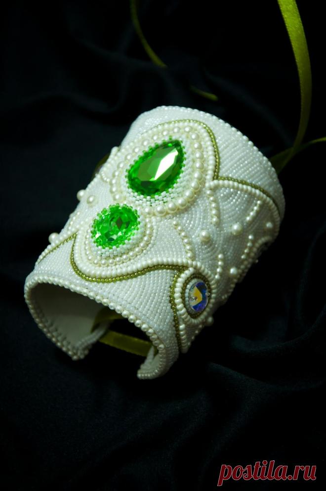Комплект №3 ( пока без названия). Свадебная коллекция. | biser.info - всё о бисере и бисерном творчестве