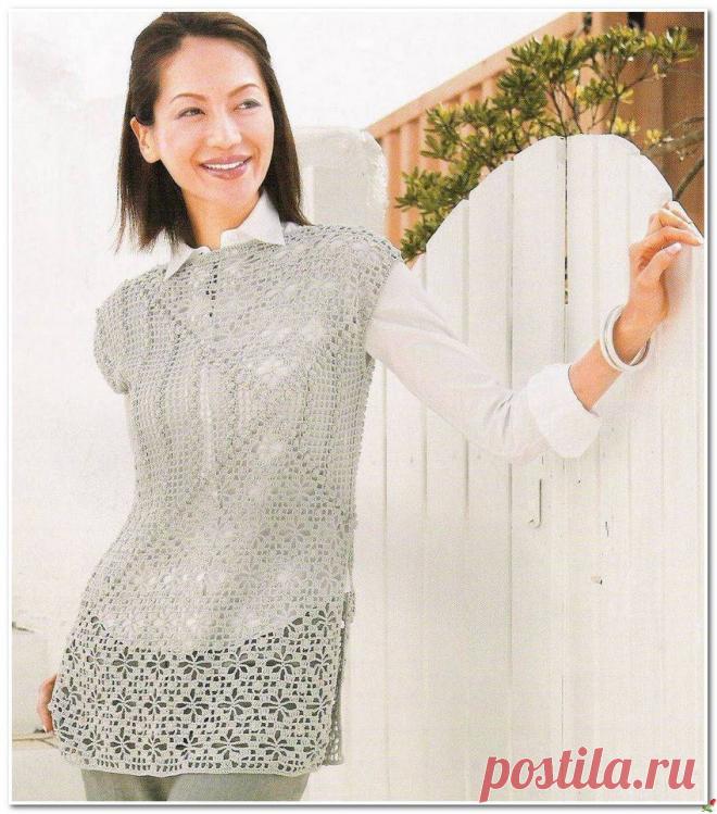Бежевый топ крючком.