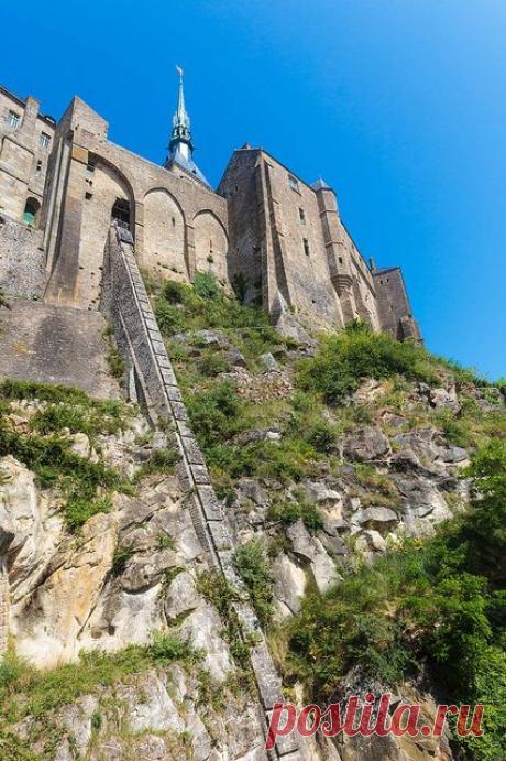 The Hill of Mont St-Michel, Normandy, France
от MomentaryShutter | Pinterest • Всемирный каталог идей