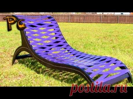 Garden lounger of plastic barrels. Садовый шезлонг из бочки.