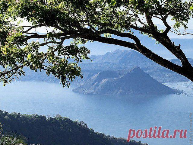 Вулкан Тааль, Тагайтай, Филиппины. | Города и страны