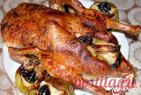 Утка с черносливом: рецепт удовольствия