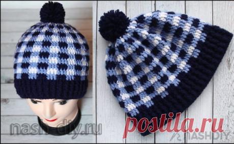 Как связать шапку крючком Как связать шапку крючком​​​​Из этого видео вы узнаете, как связать шапку для мальчика крючком. Я вязала эту шапку на обхват головы 52-54 см. Для вязания этой шапочки мне потребовалась пряжа трех цветов Alize Lanagold Classiс (51% акрил, 49% шерсть, 100 г/240 м) и крючок №3,5.