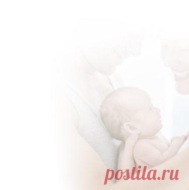 Die traditionelle Interpretation der Familie scheint heute manchmal völlig irrelevant. Moderne Kinder wachsen in völlig unterschiedlichen Familien auf. Möglicherweise haben sie nur einen Vater und keine Mutter, oder sie haben zwei Mütter und keinen Vater in der Familie. Verschiedene Variationen sind möglich und das überrascht insbesondere in entwickelten Ländern niemanden. Solche Familien haben, genau wie traditionelle Familien, jedes Recht auf Glück und wollen auf die gleiche Weise Kinder haben