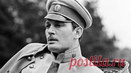 Лучшие фильмы и спектакли Василия Ланового: