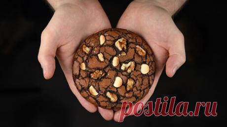 ТАК ВКУСНО! | 10 лет у плиты, но такое готовил впервые! Шоколадное печенье с трещинками!