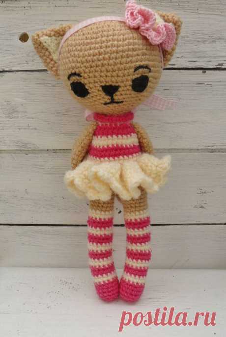 Kuscheltiere - Häkel Kätzchen Ballerina Kathy - ein Designerstück von ta-sign bei DaWanda