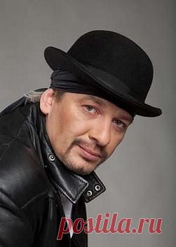 Дмитрий Марьянов биография, фото, рост и вес, личная жизнь, его жена и дети