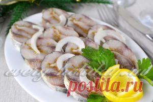 Рулет из селедки со специями