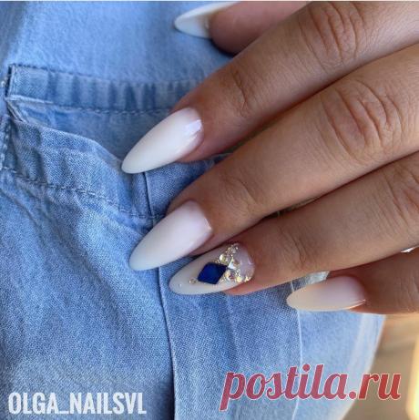 Бесподобный маникюр с самых современных техниках &gt;&gt;&gt; Кликайте на фото, чтобы посмотреть идеи маникюра