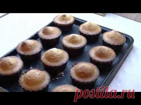 Быстрые кексы с изюмом/Quick muffins with raisins.
