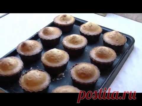 Быстрые кексы с изюмом/Quick muffins with raisins.