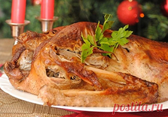 Kalėdinė žąsis Kalėdinė žąsis - patiekalas, kurį nesunkiai pasigaminsite pagal šį receptą. Daug gerų, išbandytų receptų, kuriuos privalai išmėginti!