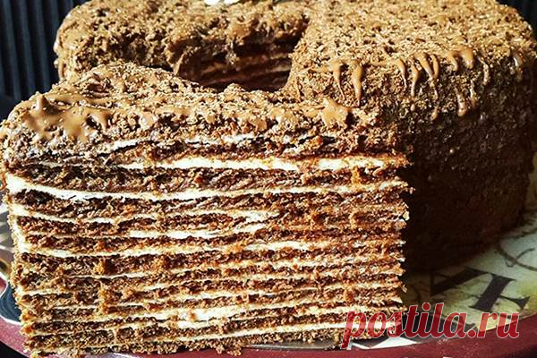 Рецепт торта медовик с заварным кремом – шоколадный Пожалуй, торт медовик знаком в каждой семье и бесспорно является любимым десертом. Рецепт торта который я предлагаю вам приготовить сегодня готовится