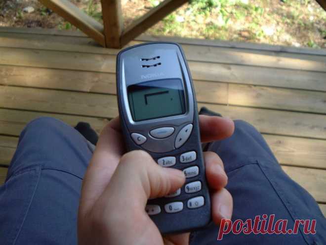 Как я остался без смартфона и неделю ходил со старой Nokia 3310. Смеялась до слез! 
Ввиду сложившихся жизненных обстоятельств я остался без смартфона, но т.к. без связи как без рук, я нашел среди детских игрушек свою старую Нокиа 3310 и неделю проходил с ней.


День 1-й.

Утром сиде…