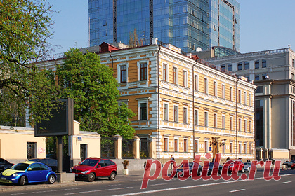 Украинская академия наук разорвала сотрудничество с РАН и МГУ. Национальная академия наук (НАН) Украины разорвала сотрудничество с Российской академией наук, Сибирским отделением РАН, Московским государственным университетом имени Ломоносова и Московским физико-техническим институтом. Об этом говорится в постановлении, принятом на заседании президиума НАН Украины.