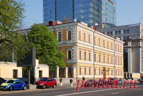 Украинская академия наук разорвала сотрудничество с РАН и МГУ. Национальная академия наук (НАН) Украины разорвала сотрудничество с Российской академией наук, Сибирским отделением РАН, Московским государственным университетом имени Ломоносова и Московским физико-техническим институтом. Об этом говорится в постановлении, принятом на заседании президиума НАН Украины.