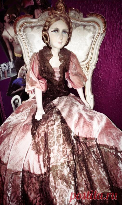 Boudoir Doll Madness