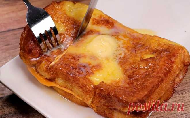 Тост со сгущенным молоком и сыром. Сладкий и соленый одновременно: можно есть и на завтрак, и как десерт