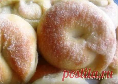 Сахарные колечки на кефире