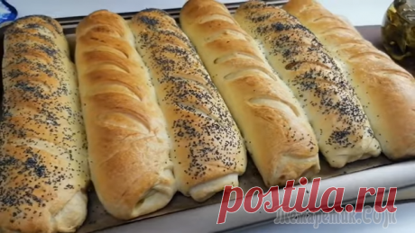 Слоеный яблочный рулет