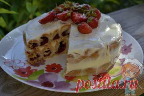 Если вы любите песочные торты с ягодной начинкой и сметанным кремом, то Вишня под снегом для вас! Вишню для торта можно использовать не только свежую, но