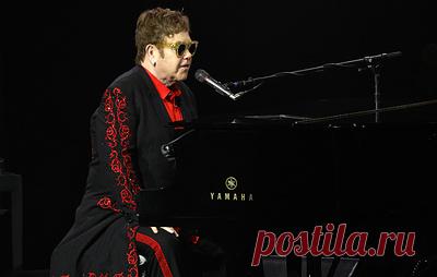 Элтон Джон поздравил фигуриста Чена с победой на Олимпийских играх. В произвольной программе американец выступал под попурри из композиций британского певца