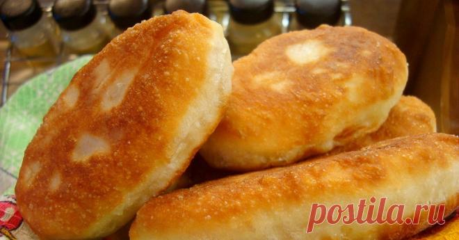 Воздушные пирожки с картофелем и секретной добавкой. Такие еще моя бабушка пекла.