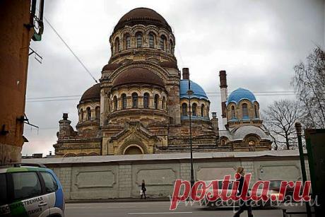Храм иконы Божией Матери «Милующая» ("Достойно есть") в Галерной гавани